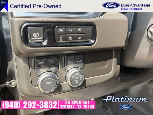 Used 2025 GMC Yukon Denali AWD/4WD image 12