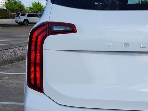 Used 2025 Kia Telluride S image 15