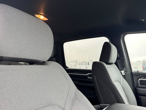 New 2026 RAM 1500 4x4 Crew Cab image 15