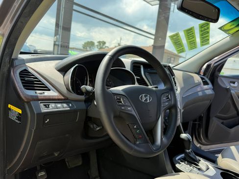 Used 2018 Hyundai Santa Fe Sport image 14