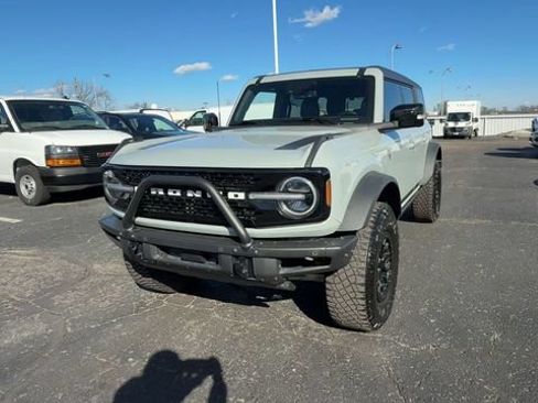 Used 2021 Ford Bronco First Edition AWD/4WD image 3