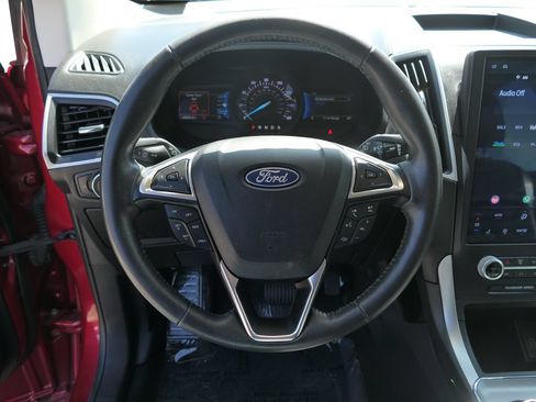 Used 2022 Ford Edge SEL AWD/4WD image 16
