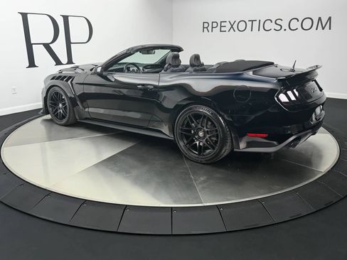 Used 2019 Ford Mustang GT Premium w/ GT Performance Package RWD image 12