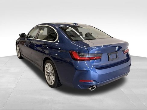 Used 2024 BMW 330i xDrive Sedan w/ Premium Package AWD/4WD image 3