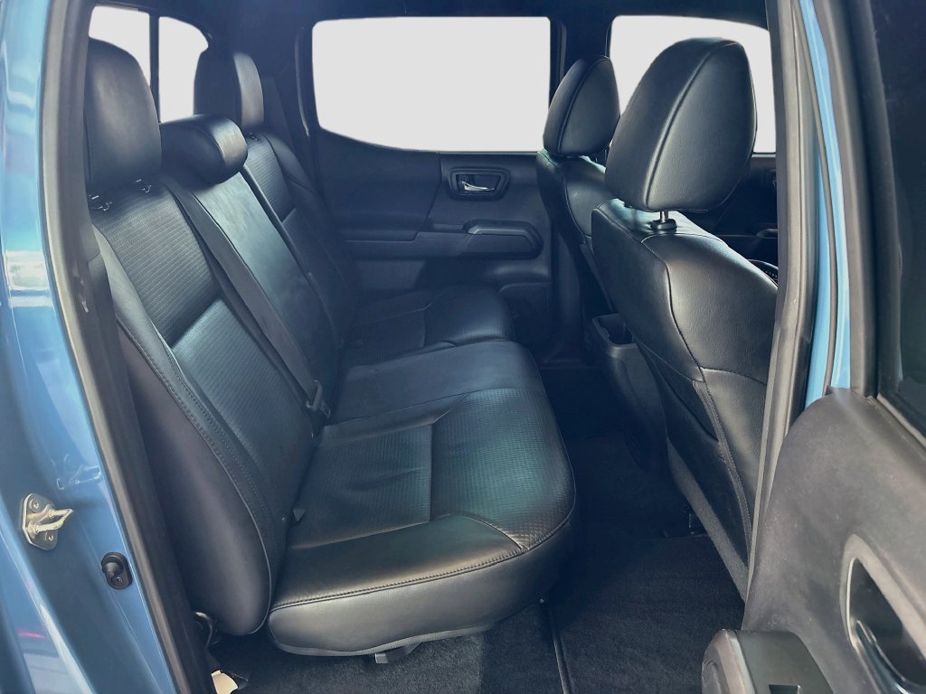 Used 2019 Toyota Tacoma TRD Off-Road AWD/4WD image 22