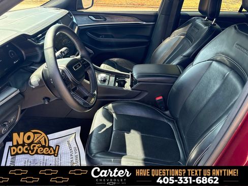 Used 2022 Jeep Grand Cherokee Overland RWD image 14