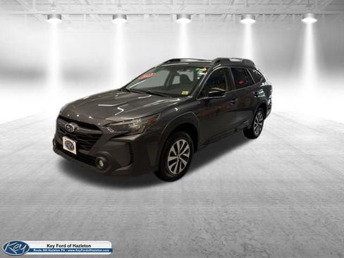 Used 2023 Subaru Outback Premium AWD/4WD image 1