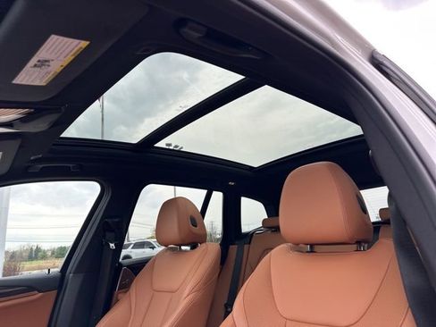 Used 2023 BMW X3 xDrive30i w/ Premium Package image 9