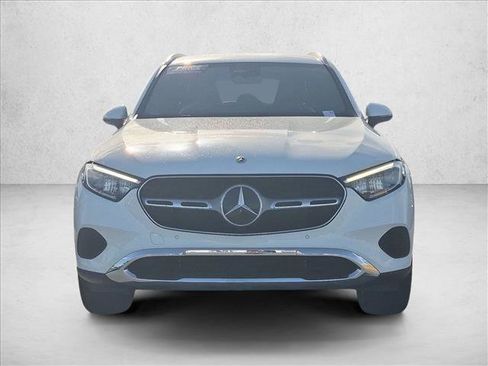 Used 2026 Mercedes-Benz GLC 300 image 2