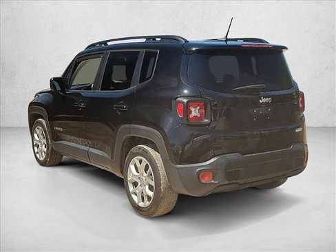 Used 2017 Jeep Renegade Latitude FWD image 8