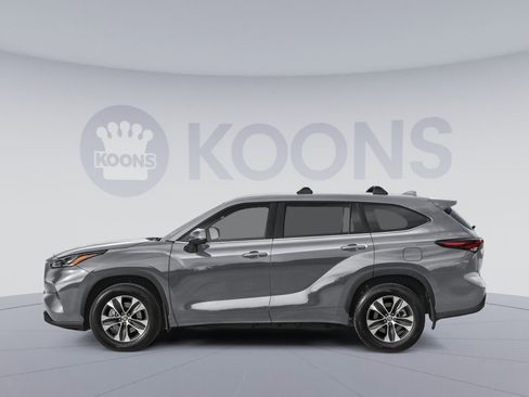 New 2026 Toyota Highlander XLE AWD/4WD image 4