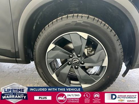 Used 2024 Nissan Rogue SV AWD/4WD image 11
