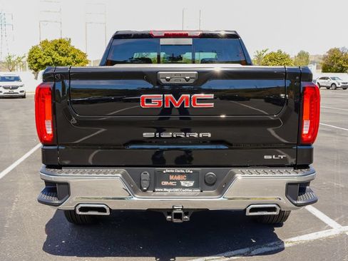 New 2026 GMC Sierra 1500 SLT AWD/4WD image 9