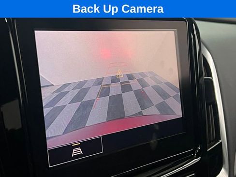 Used 2022 Chevrolet Traverse LT image 22