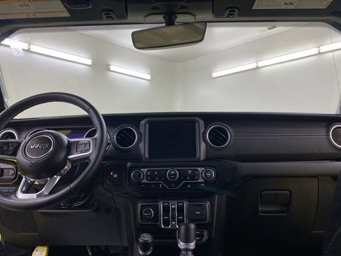 Used 2023 Jeep Wrangler Unlimited Sahara w/ Cold Weather Group image 26