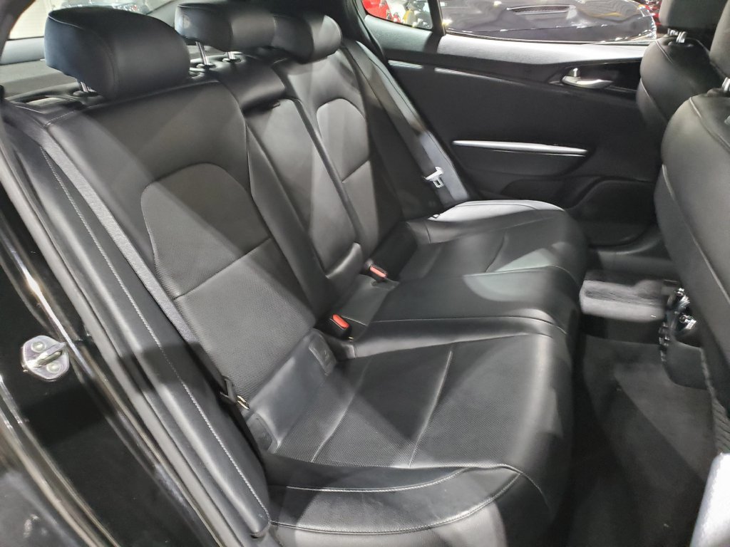 Used 2020 Kia Stinger GT-Line RWD image 18