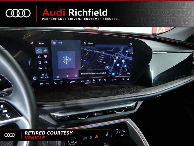 Used 2025 Audi Q5 Premium Plus w/ Premium Plus AWD/4WD image 19