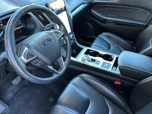 Certified 2022 Ford Edge Titanium image 33