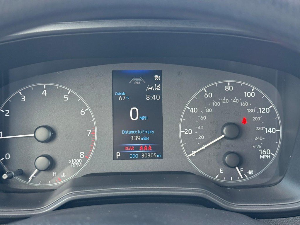 Used 2025 Toyota Corolla LE FWD image 24
