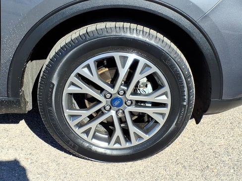 Used 2022 Ford Escape SEL w/ Technology Package image 10