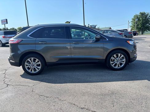 Used 2019 Ford Edge Titanium AWD/4WD image 8