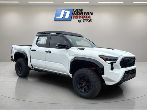 New 2026 Toyota Tacoma TRD Pro AWD/4WD image 3