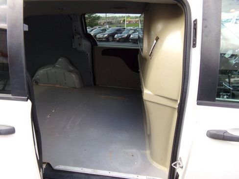Used 2013 RAM C/V Tradesman FWD image 21