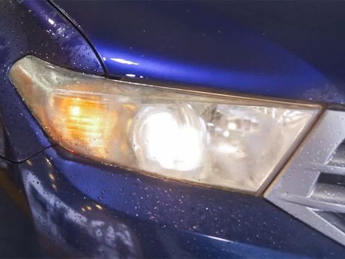 Used 2013 Toyota Highlander SE image 4