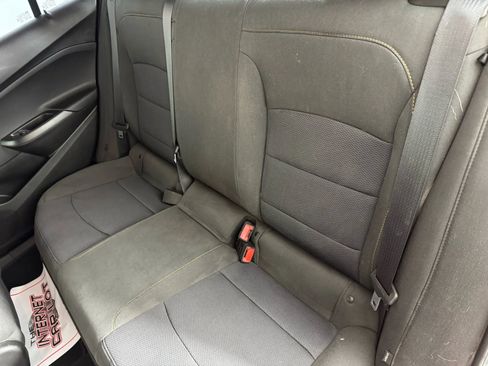 Used 2018 Chevrolet Cruze LS image 30
