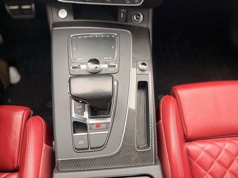 Used 2018 Audi SQ5 Prestige w/ Prestige Package image 26