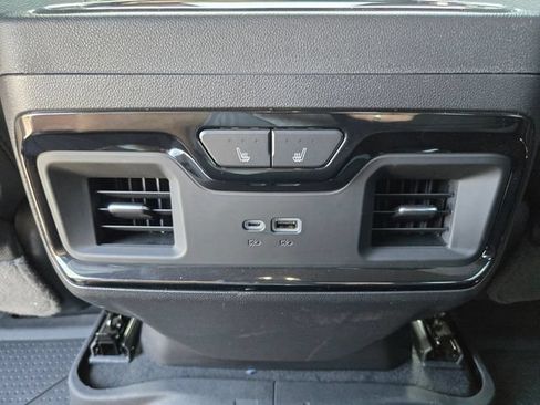 Used 2022 Chevrolet Silverado 1500 ZR2 AWD/4WD image 15