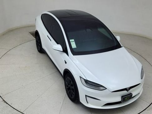 Used 2023 Tesla Model X image 79