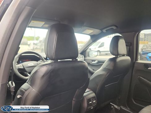Used 2023 Ford Escape ST-Line AWD/4WD image 25