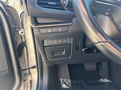 Used 2024 MAZDA MAZDA3 s image 24