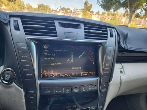 Used 2009 Lexus LS 460 RWD image 24