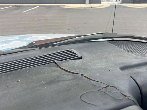 Used 1996 Chevrolet S10 Pickup LS image 1