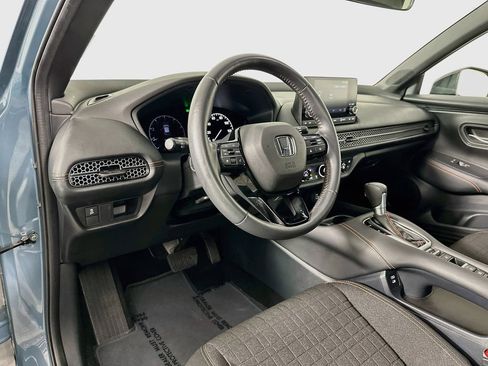 Used 2025 Honda HR-V Sport image 10