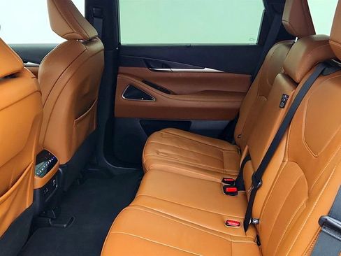 Used 2023 INFINITI QX60 Sensory w/ Vision Package AWD/4WD image 22