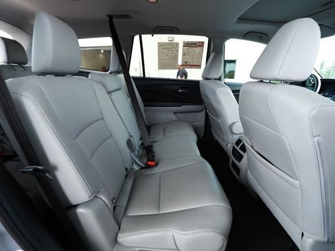 Used 2022 Honda Pilot EX-L image 32