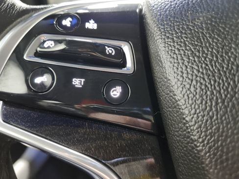 Used 2017 Cadillac XTS Luxury image 11