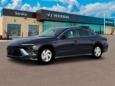 New 2025 Hyundai Sonata SE image 2