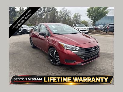 New 2025 Nissan Versa SR w/ Trunk Package