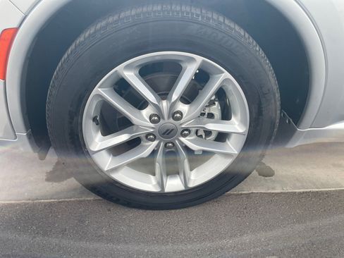 Used 2024 Dodge Durango GT RWD image 11