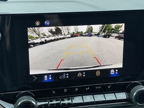 New 2025 Chevrolet Colorado LT w/ LT Convenience Package RWD image 41