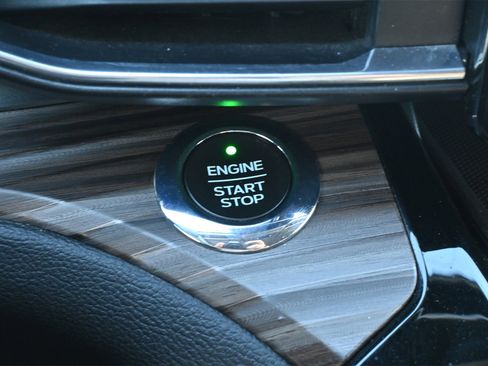 Used 2021 Ford Explorer Limited w/ Equipment Group 301A image 15