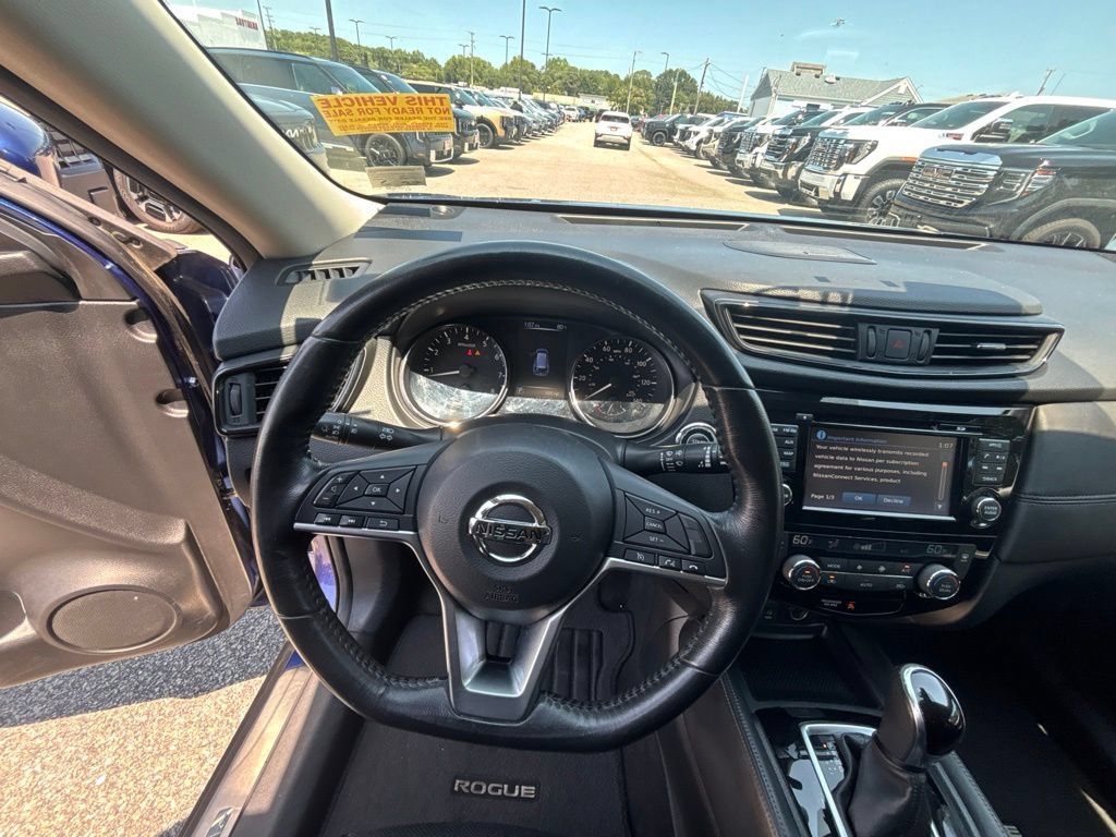 Used 2017 Nissan Rogue SL FWD image 13