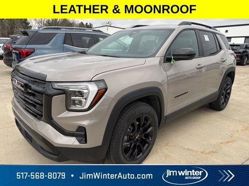 Used 2025 GMC Terrain Elevation w/ Elevation Premium Package image 5