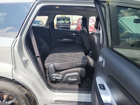 Used 2020 Dodge Journey SE w/ Blacktop Package FWD image 50