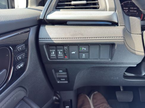 Used 2025 Honda Odyssey Touring image 28