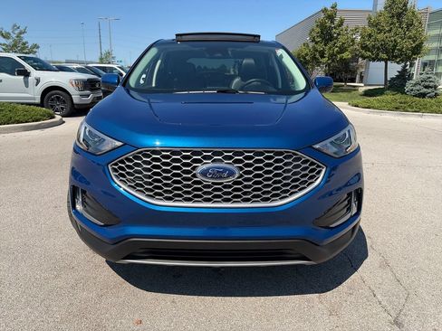 Used 2024 Ford Edge SEL w/ Convenience Package AWD/4WD image 2